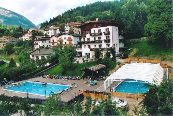 Sporting Hotel Club Pelos ภายนอก รูปภาพ